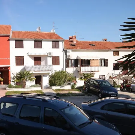 게스트하우스 And With Wifi Vrsar, Porec - 3007 3*