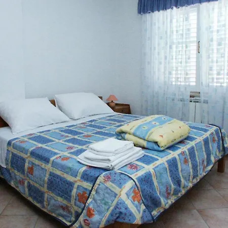 Affittacamere And With Wifi - Porec - 3007 Orsera
