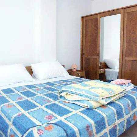 בית הארחה And With Wifi Vrsar, Porec - 3007