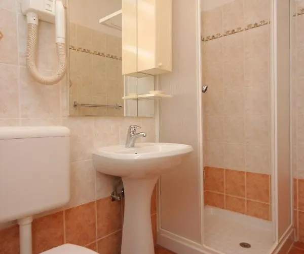 게스트하우스 And With Wifi Vrsar, Porec - 3007